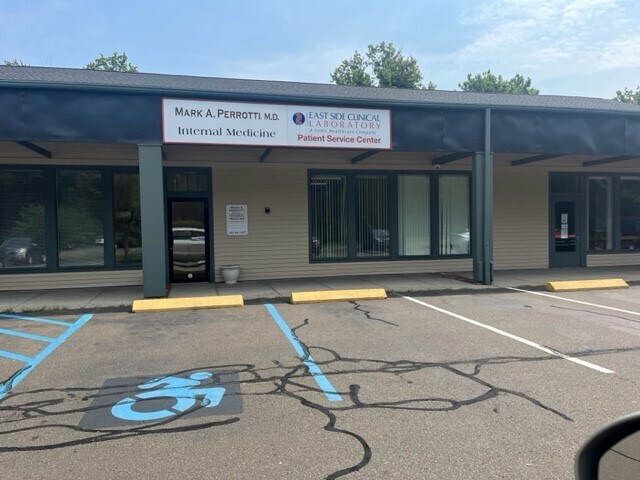 More Photos Of 249-251 W Main St, Branford Unknown For Lease