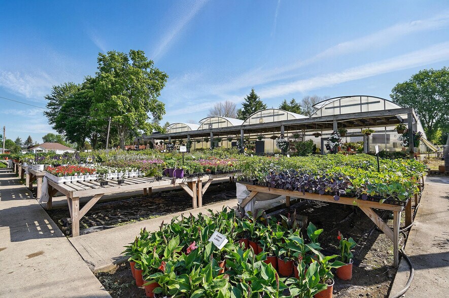 More Photos Of 1056 US-68, Xenia Garden Center For Sale