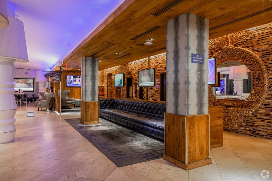 More Photos Of 234 W 48th St, New York Hotel For Lease