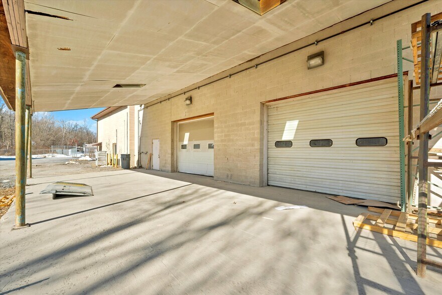 More Photos Of 2681 Route 17M, New Hampton Industrial For Lease