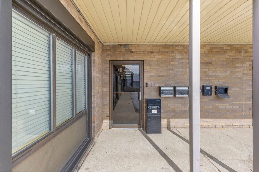 More Photos Of 1800 Grindley Park St, Dearborn Office For Lease