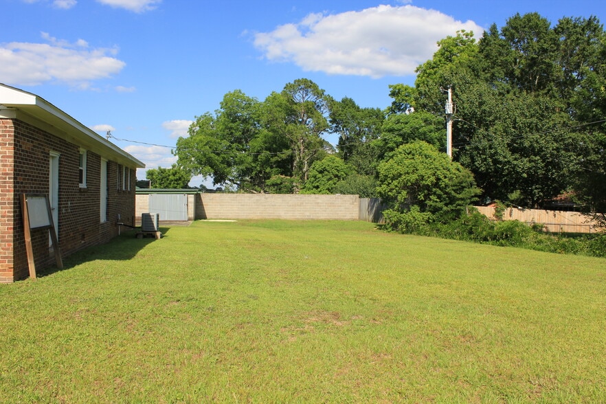 More Photos Of 1402 Rucker Blvd, Enterprise Office For Sale