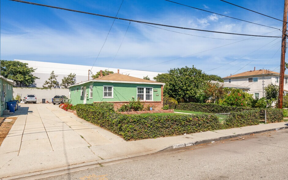 More Photos Of 1633 Del Amo Blvd, Torrance Skilled Nursing Facility For Sale