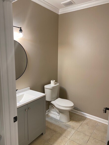 More Photos Of 707 Whitlock Ave SW, Marietta Medical For Lease