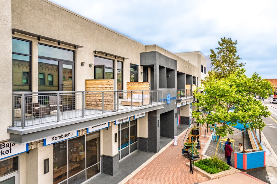 More Photos Of 220 E 4th St, Santa Ana Apartments For Lease