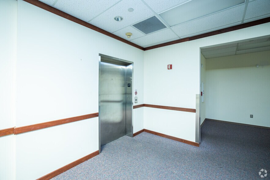 More Photos Of 3000 Kenskill Ave, Washington Court House Industrial For Lease