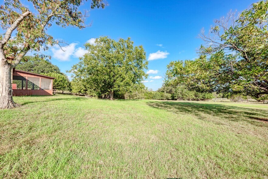 More Photos Of 3225 County Road 111, Lampasas Specialty For Sale