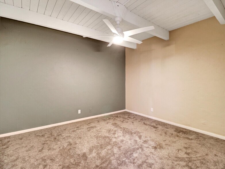 More Photos Of 525 S Thornhill Rd, Palm Springs Apartments For Sale