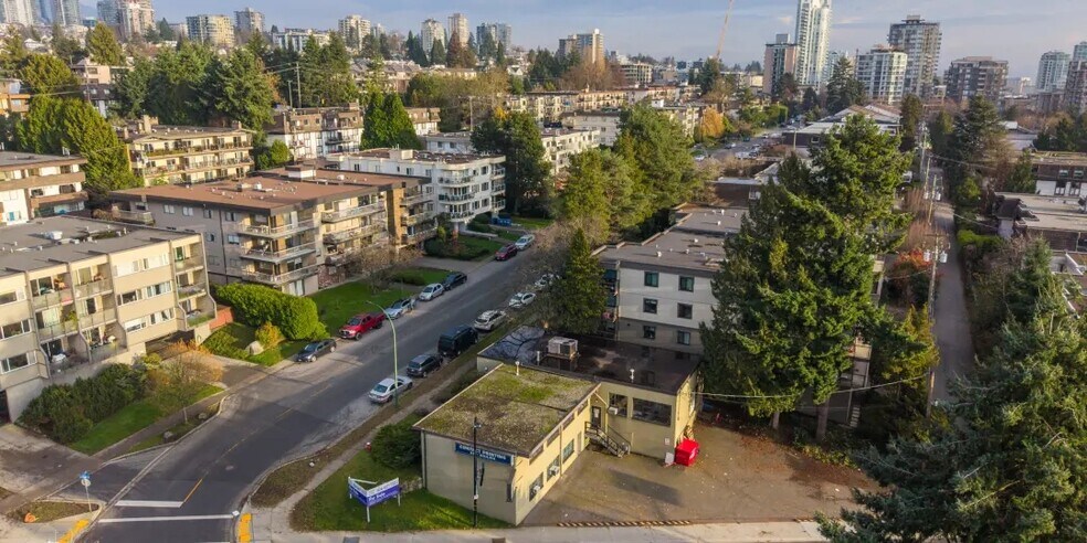 More Photos Of 339 2nd St W, North Vancouver Warehouse For Sale