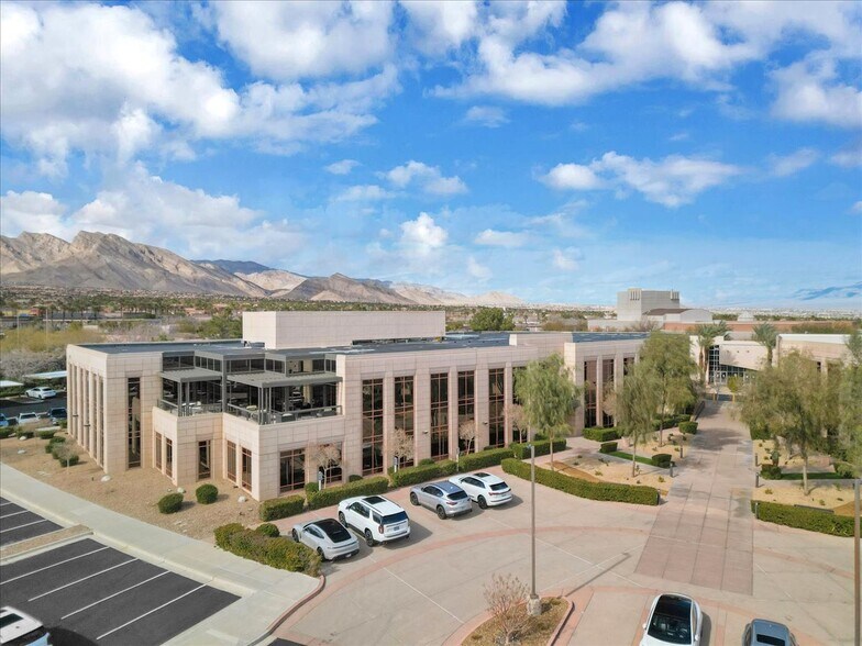 More Photos Of 1635 Village Center Cir, Las Vegas Coworking Space