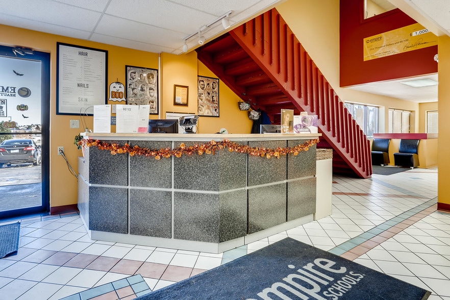 More Photos Of 16800 E Mississippi Ave, Aurora Freestanding For Sale