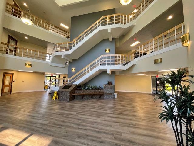 More Photos Of 10200 Linn Station Rd, Louisville Office For Lease