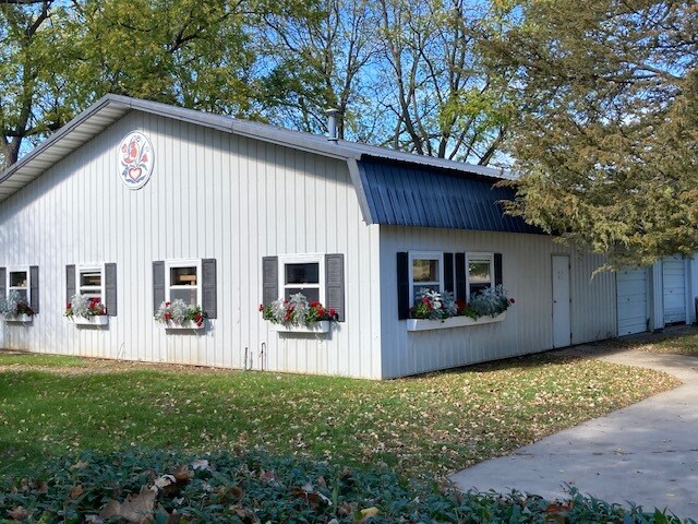 More Photos Of 540 North St, Green Lake Storefront Retail Residential For Sale