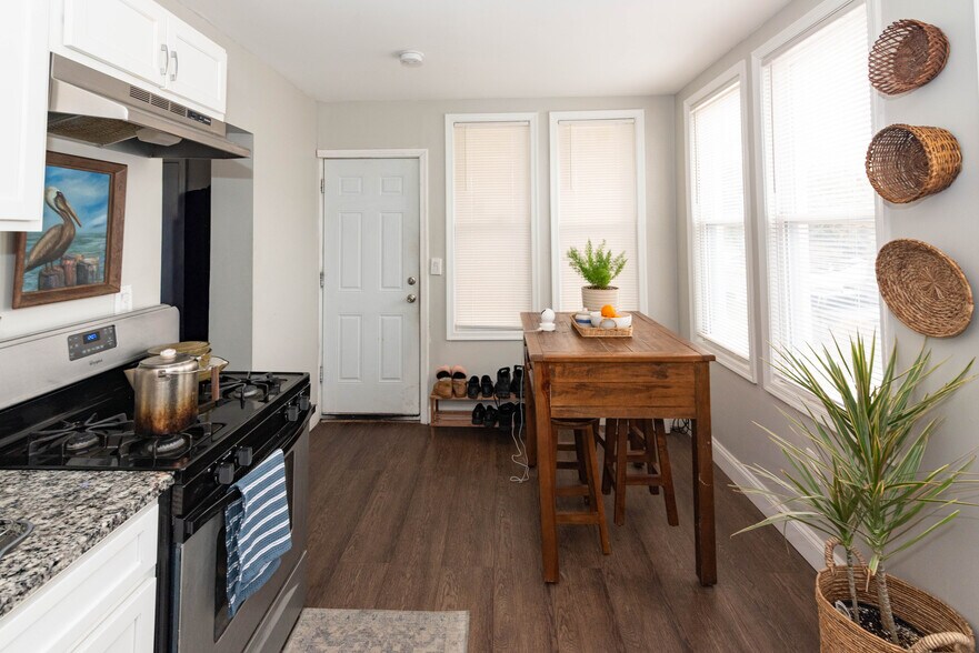 More Photos Of 2304 Tioga Pky, Baltimore Apartments For Sale