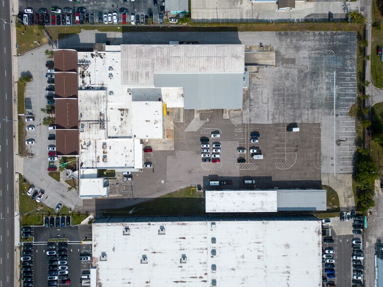 More Photos Of 4711 34th St N, Saint Petersburg Light Manufacturing For Sale