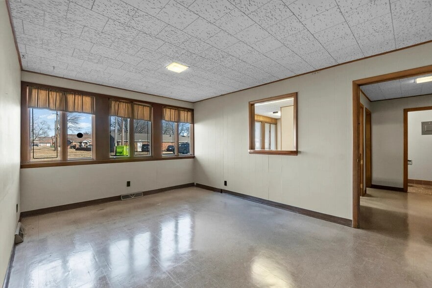 More Photos Of 808 E Wakefield Ave, Sikeston Healthcare For Sale