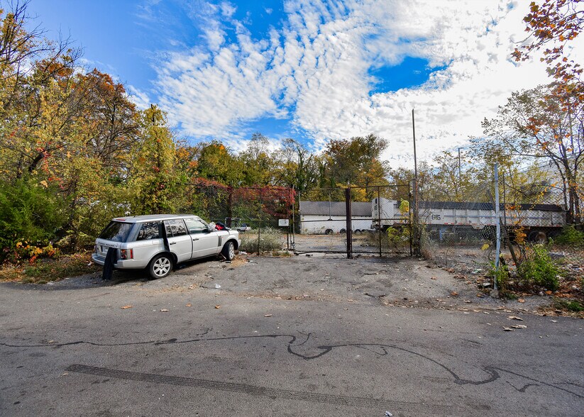 More Photos Of , Washington Unknown For Sale