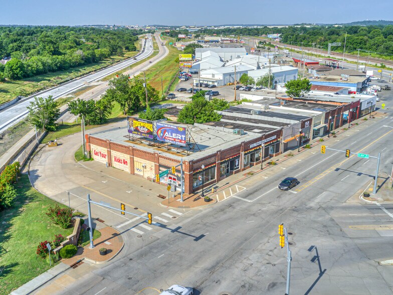 More Photos Of 4067 Southwest Blvd, Tulsa General Retail For Sale