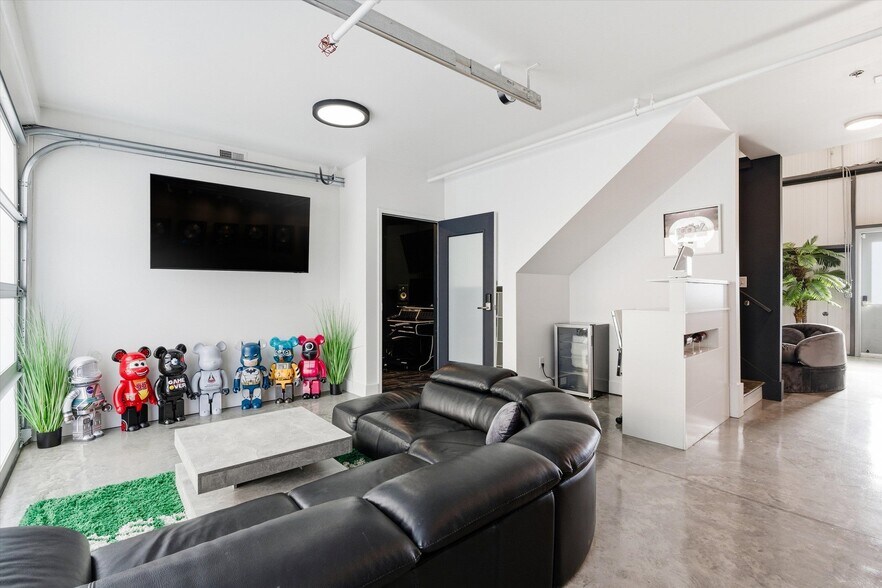 More Photos Of 370 Herron Dr, Nashville Loft Creative Space For Sale