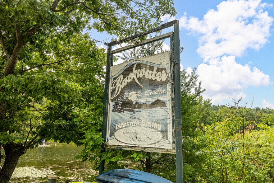 More Photos Of 42 Queechy Lake Dr, Canaan Restaurant For Sale