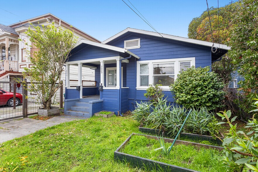 More Photos Of 3031 Chestnut St, Oakland Multifamily For Sale