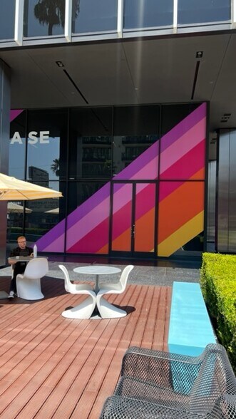 More Photos Of 6255 W Sunset Blvd, Los Angeles Office For Lease