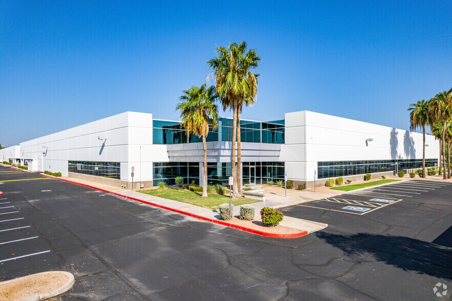 More Photos Of 14605 S 50th St, Phoenix Light Distribution For Lease