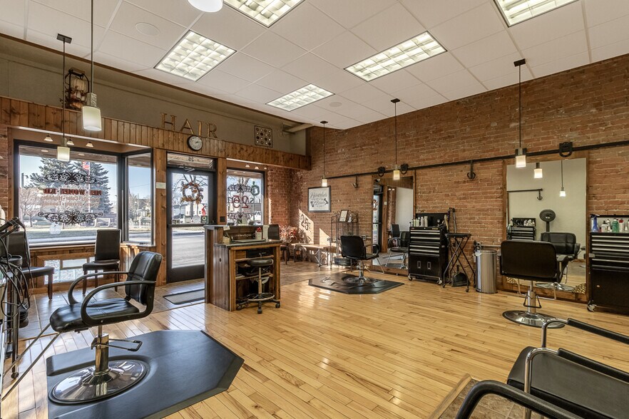 More Photos Of 25 S Park Ave, Le Center General Retail For Sale