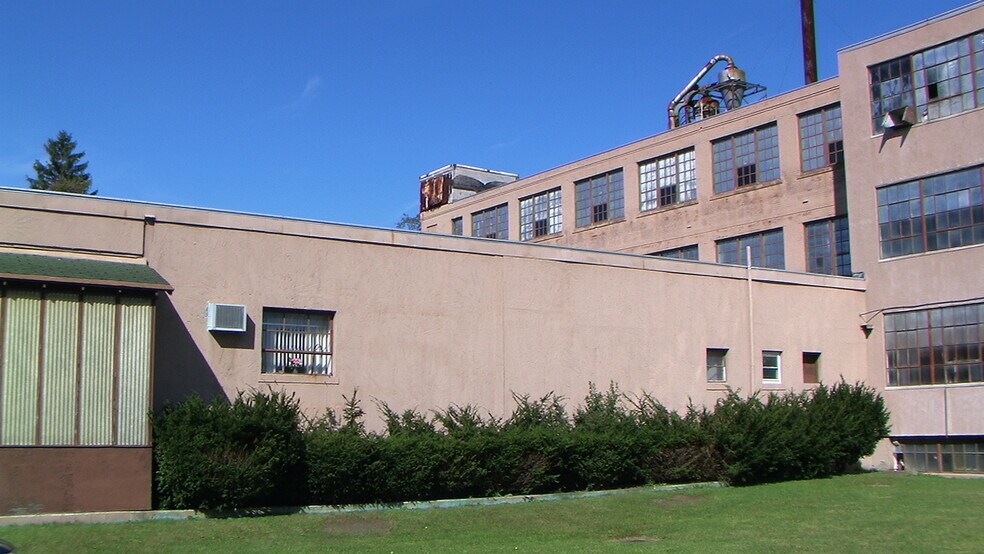 More Photos Of 36 Railroad Ave, Frewsburg Manufacturing For Lease
