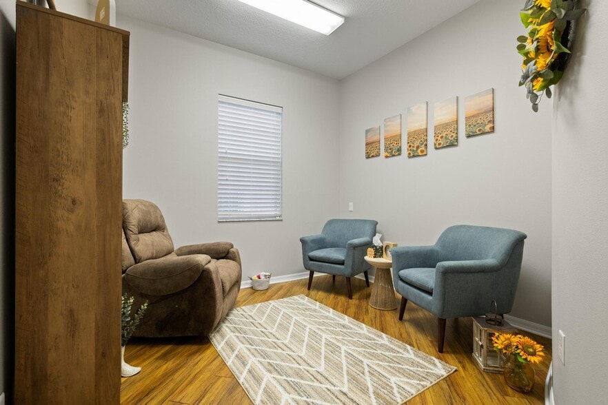 More Photos Of 17929 Hunting Bow Cir, Lutz Healthcare For Sale