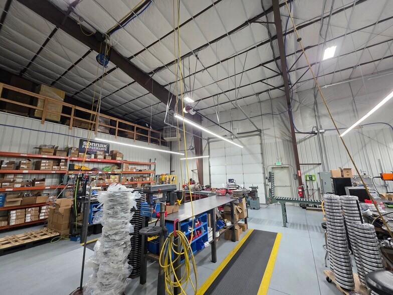 More Photos Of 1518 N Pine Canyon Rd, Tooele Showroom For Sale