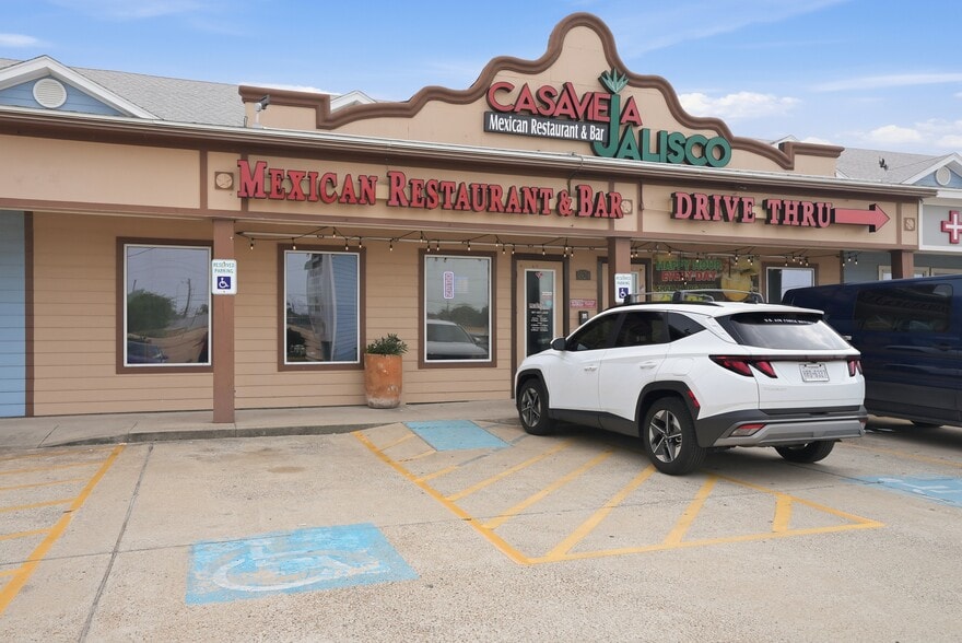 More Photos Of 9929 S Padre Island Dr, Corpus Christi Storefront For Sale