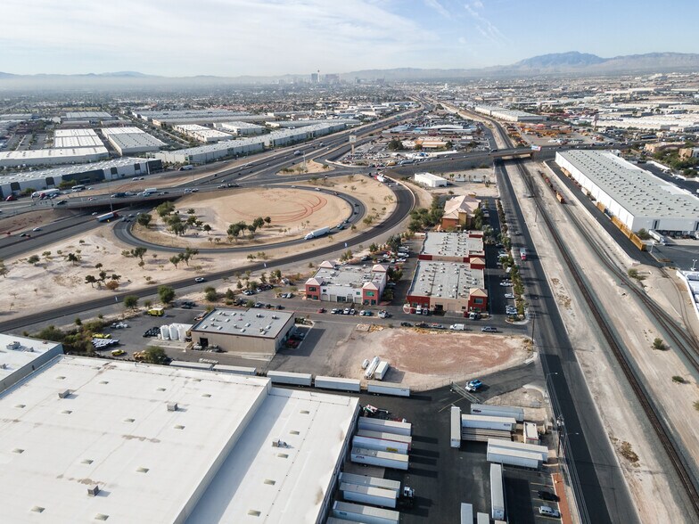 More Photos Of 4570 Donovan Way, North Las Vegas Light Distribution For Lease