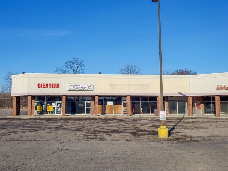 More Photos Of 31162-31246 Warren Rd, Westland Freestanding For Sale