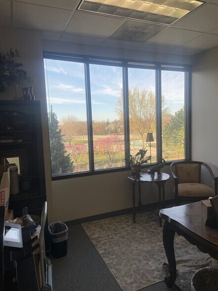 More Photos Of 6240 W 135th St, Overland Park Office Residential For Lease