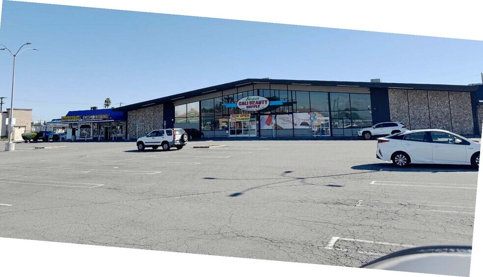 Primary Photo Of 5952 Westminster Blvd, Westminster General Retail For Lease