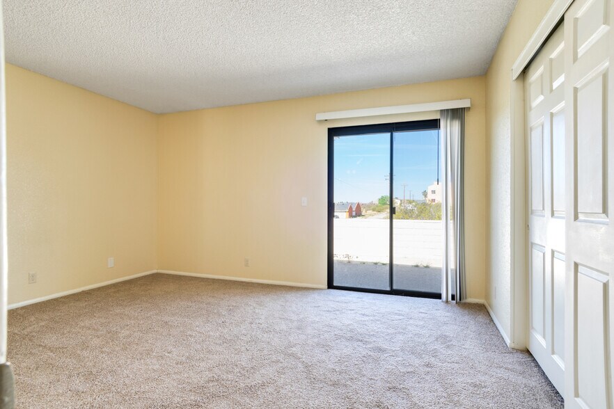 More Photos Of 19087 Allegheny Rd, Apple Valley Apartments For Sale