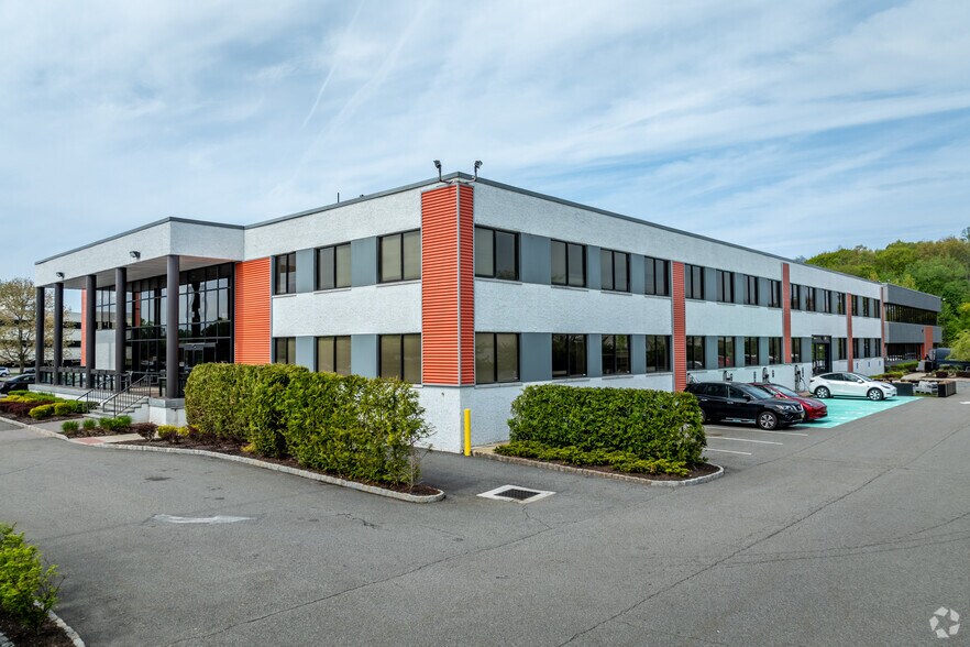 More Photos Of 23 Vreeland Rd, Florham Park Coworking Space