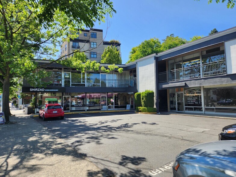 Primary Photo Of 200-206 Central Way, Kirkland Office Residential For Lease