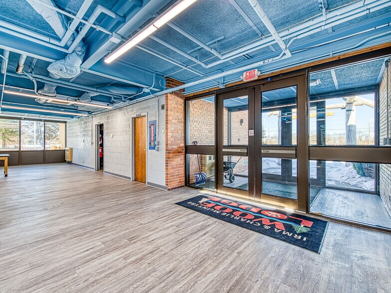 More Photos Of 2400 N Dixie Hwy, Monroe Serviced Offices For Sale