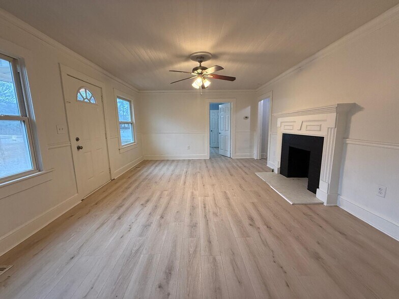 More Photos Of 4104 Old Austell Rd, Powder Springs Office For Lease