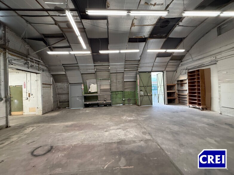 More Photos Of 6809 S Victoria Ave, Los Angeles Service For Lease