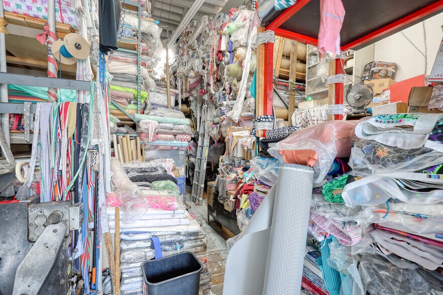 More Photos Of 784 Crocker St, Los Angeles Warehouse For Sale