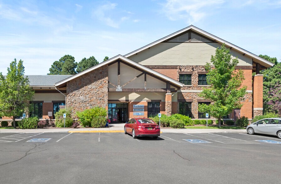 More Photos Of 1750 S Woodlands Village Blvd, Flagstaff Office For Sale