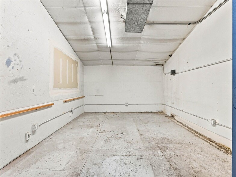 More Photos Of 810 North Ave, Grand Junction Freestanding For Sale