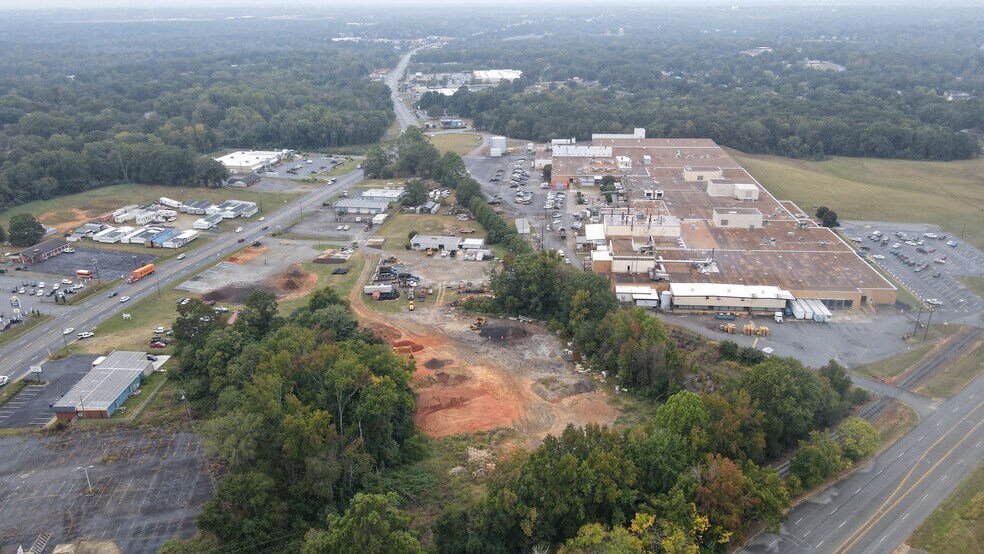 More Photos Of 2898 S Main St, Anderson Land For Sale