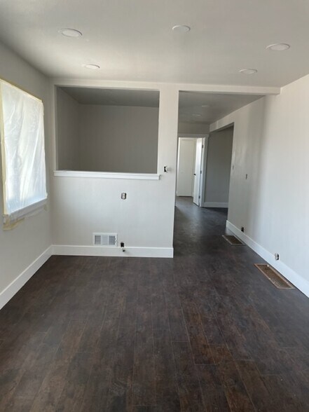 More Photos Of 105 Mount Rose St, Reno General Retail For Sale