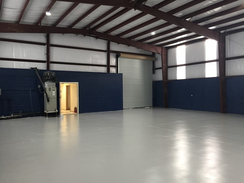 More Photos Of 9227 Alberene Dr, Houston Unknown For Lease