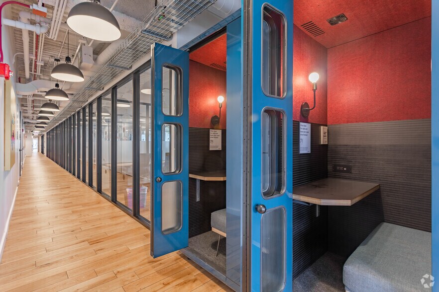 More Photos Of 330 N Wabash Ave, Chicago Coworking Space