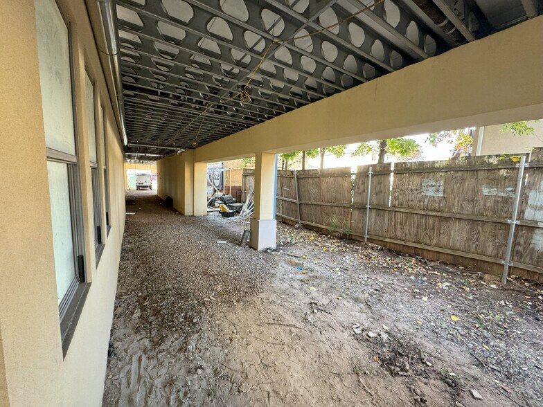 More Photos Of 17-19 Hylan Blvd, Staten Island Schools For Lease